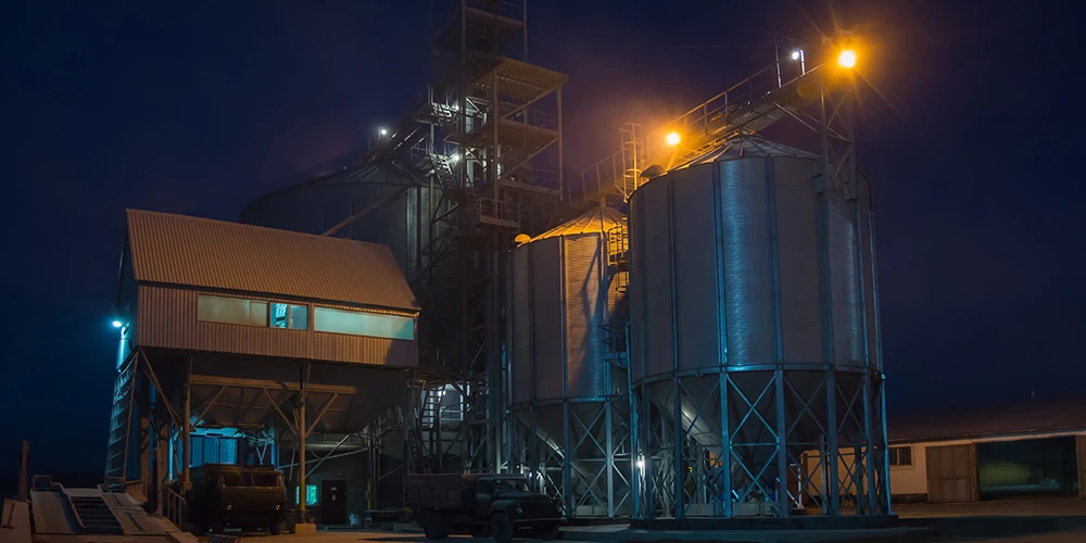 elevator night storing grain