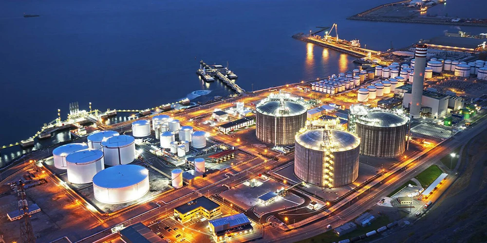 Selecting Maritime Lighting: GRP vs. Copper-Free Aluminum — Who Wins the Corrosion Battle?